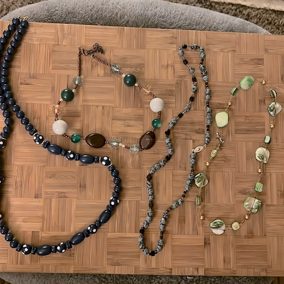 4 Necklace Bundle - Picture 1 of 5